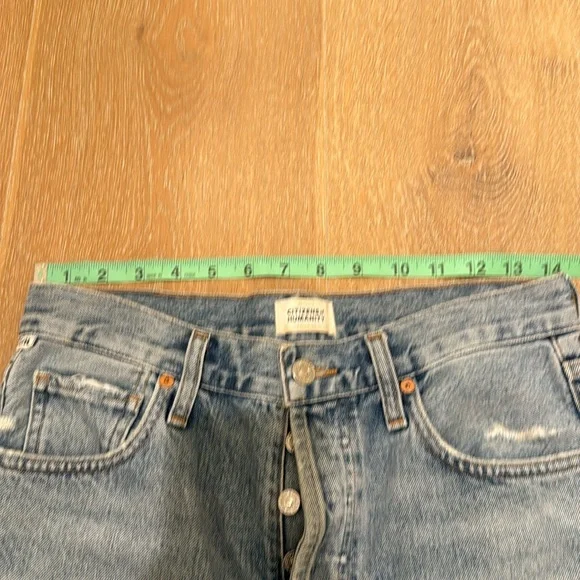 Citizens of Humanity Denim Cut-Off Shorts - Picture 9 of 11